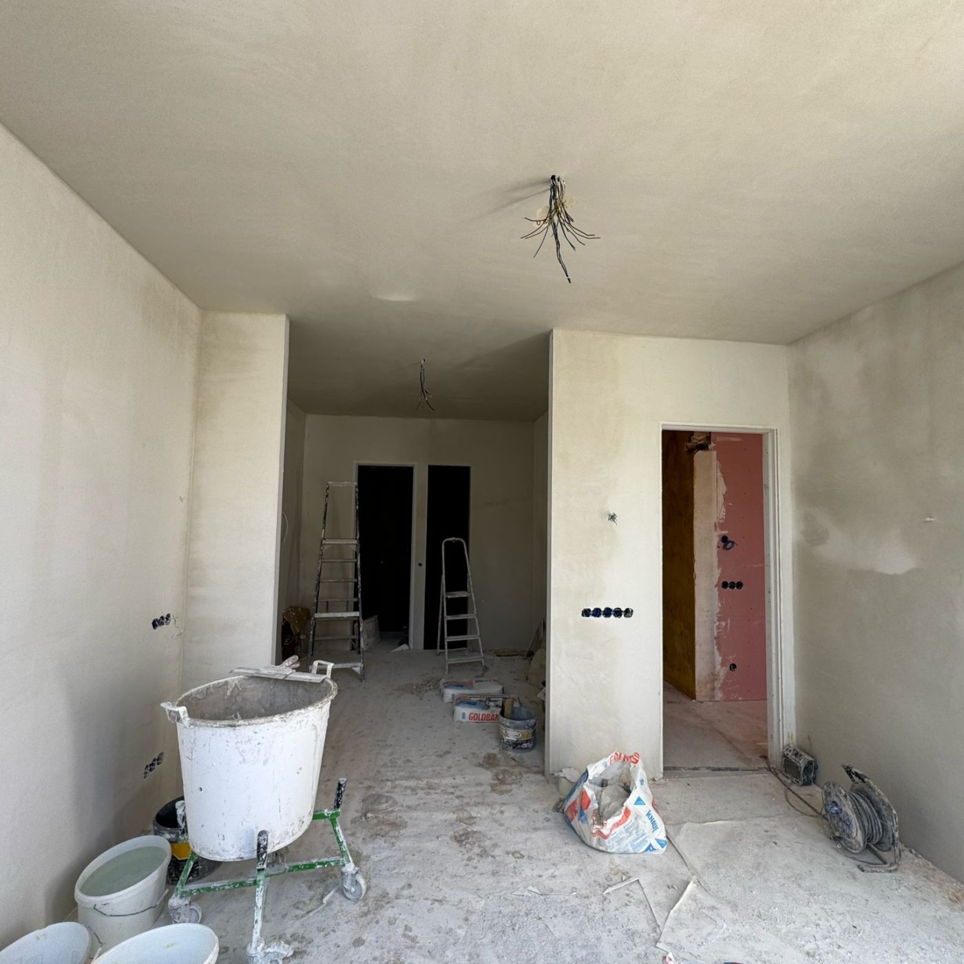 WhatsApp Image 2025-04-15 at 12.25.50 (5)